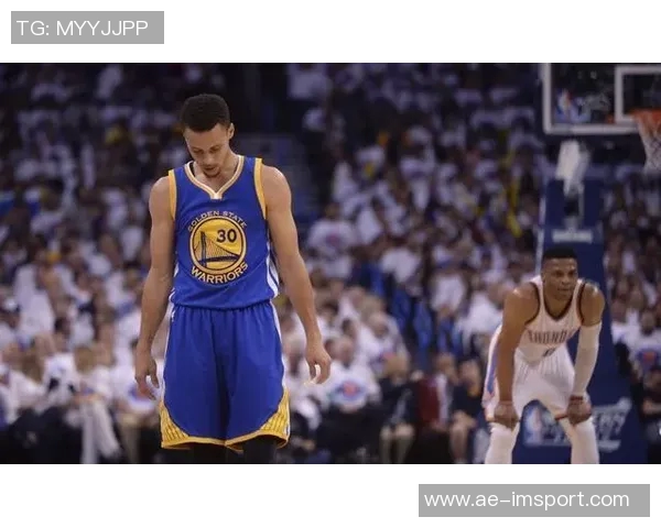 克莱上半场火力全开下半场哑火表现起伏不定贡献5篮板1助攻1抢断