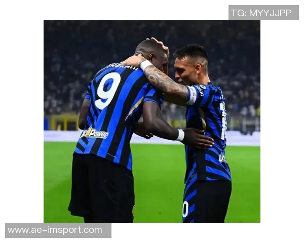 国米官方宣布迪詹纳罗右手腕骨折即将接受手术治疗