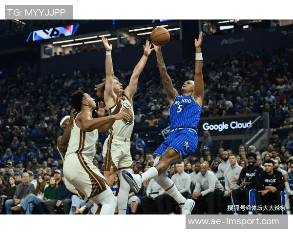 科尔赞穆迪本赛季投篮表现出色称其首发位置实至名归 科尔赞穆迪本赛季投篮表现出色称其首发位置实至名归