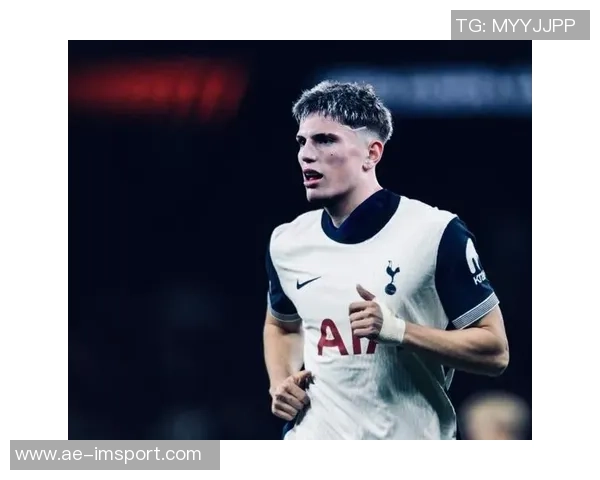 曼联热刺争抢科隆19岁边锋马拉转会费或超3000万欧元