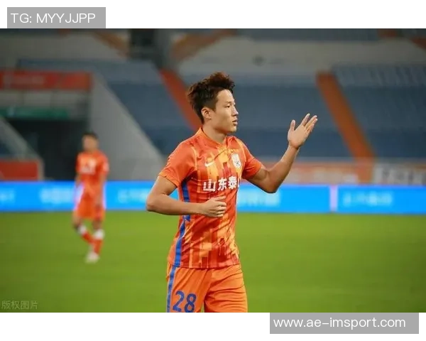 山东泰山足球俱乐部成为中超首支积分突破1500分的球队荣耀时刻 山东泰山足球俱乐部成为中超首支积分突破1500分的球队荣耀时刻