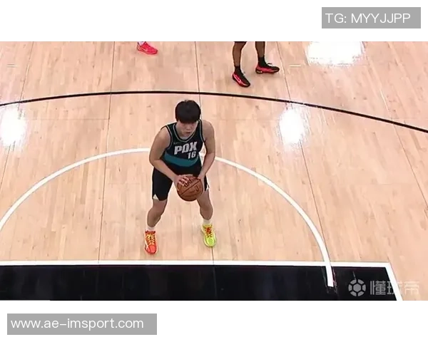 杨瀚森第三节短暂出场两分钟未能触球因掩护犯规被迫下场休息